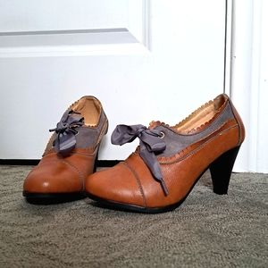 Heeled Oxford Shoes Chase & Chloe
